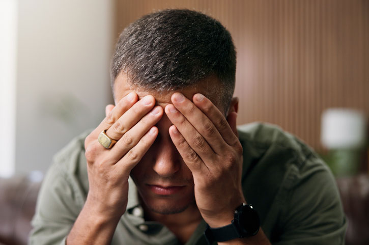 Marijuana-and-low-bloood-pressure - Jaywalker - Jaywalker man experiencing low blood pressure symptoms after smoking weed